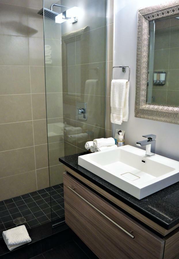 Simply Luxury Stays Ottawa Extérieur photo